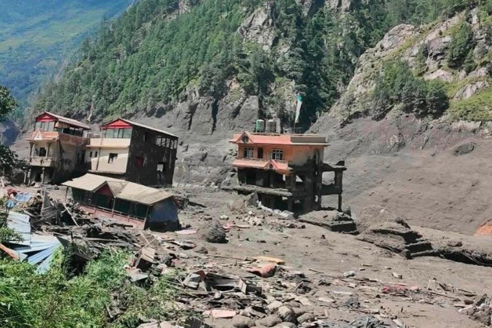 Source Onlinkhabar (Flood Affected Area Damaged Houses At Rasuwa)
