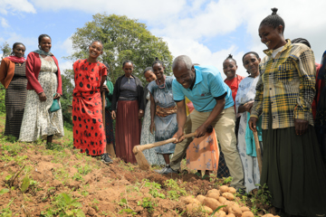 Caritas Ethiopia Staff Demonstrating Farming Techniques