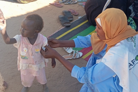 Amna’s three-year-old daughter was suffering from severe acute malnutrition before receiving lifesaving support. Photo credit: George Wambugu/CAFOD