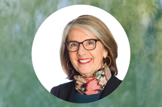 Julie Edwards (4).png