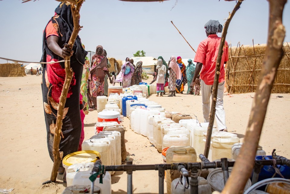 Water Distribution To Those Displaced By The Conflict In Sudan Photo Credit CAFOD