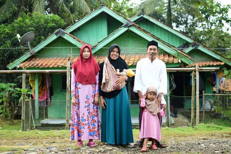 Arsad With His Family In Indonesia