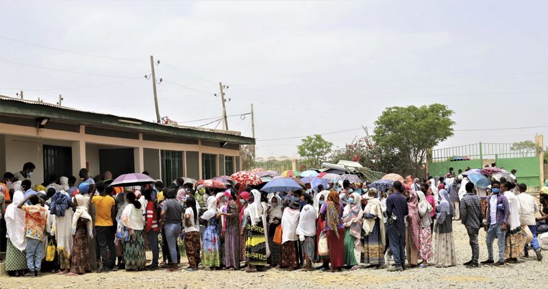 Queue for food in Ethiopia