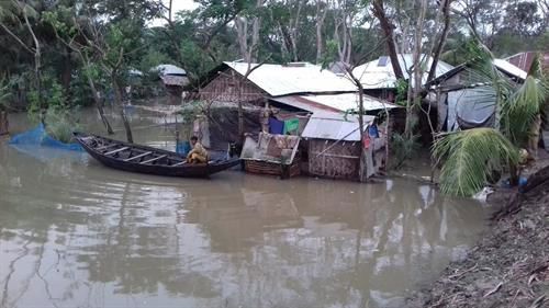 1 Cyclone Bulbul Hit Bangladesh 10 November The Deadly S Left Behind Trail Of Destruction In Wake Destroying Thousands Houses