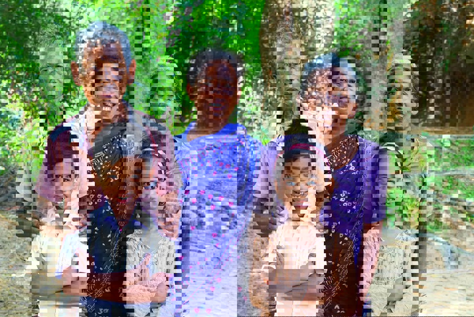 Pronali With Her Parents And Children A Xx